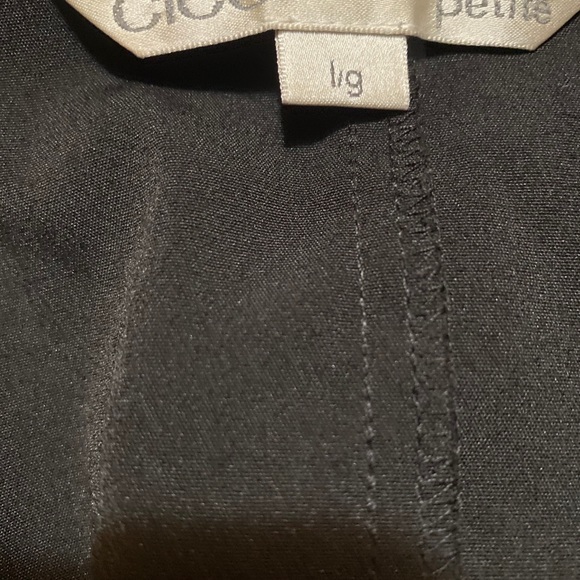 ‼️Cleo Lovely Black Zip Up - Picture 2 of 2